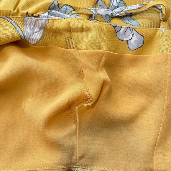 J.O.A. X Chriselle Lim Floral Convertible Crop XS - Picture 11 of 11